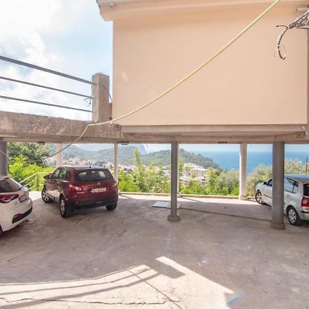 Mum's Apartment Petrovac Exterior foto