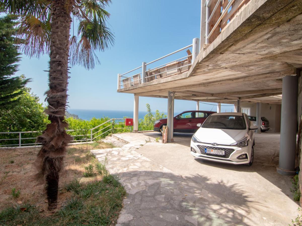 Mum's Apartment Petrovac Exterior foto