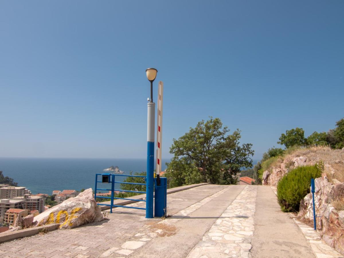 Mum's Apartment Petrovac Exterior foto