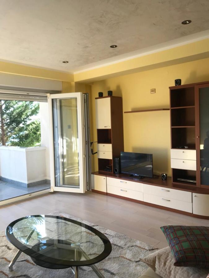 Mum's Apartment Petrovac Exterior foto